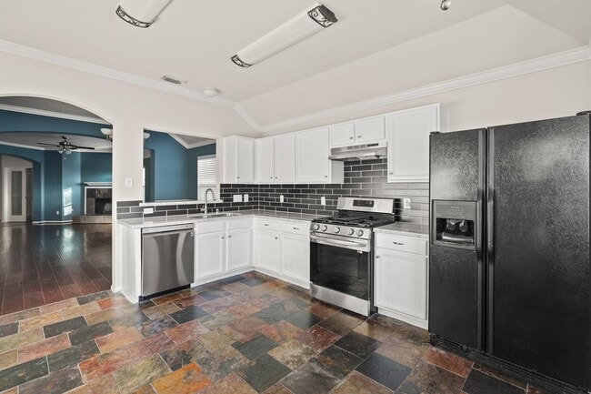 Building Photo - 5823 Creektrace Ln