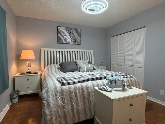 Building Photo - 2304 Lucaya Ln