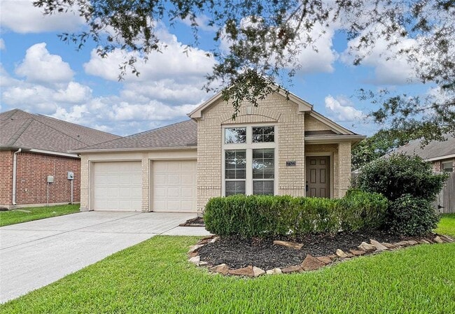 Building Photo - 27522 Gatlin Ln