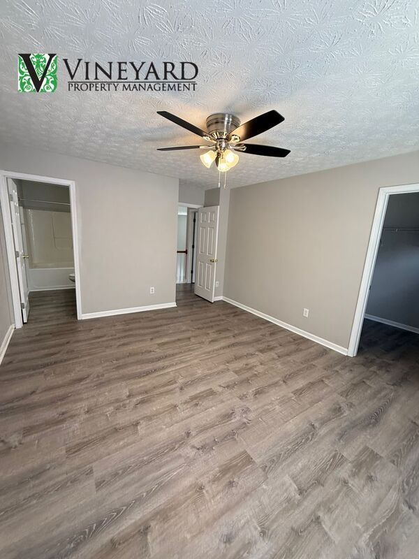 Building Photo - 242 Silver Ridge Dr