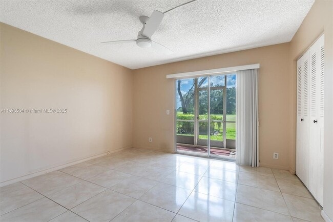 Building Photo - 400 SW 134th Way