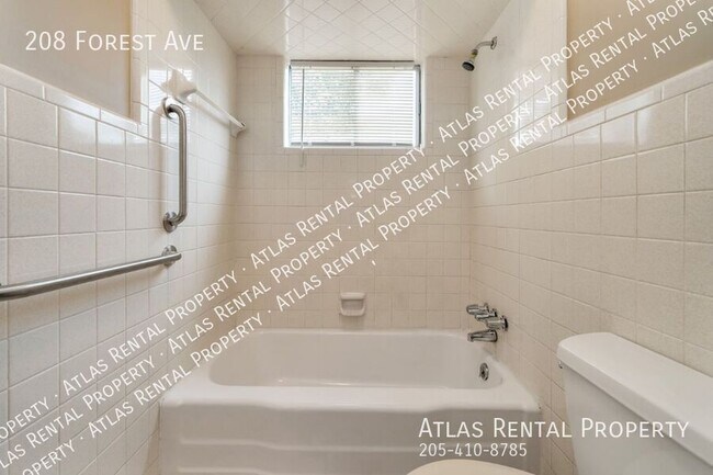 Building Photo - 208 Forest Ave