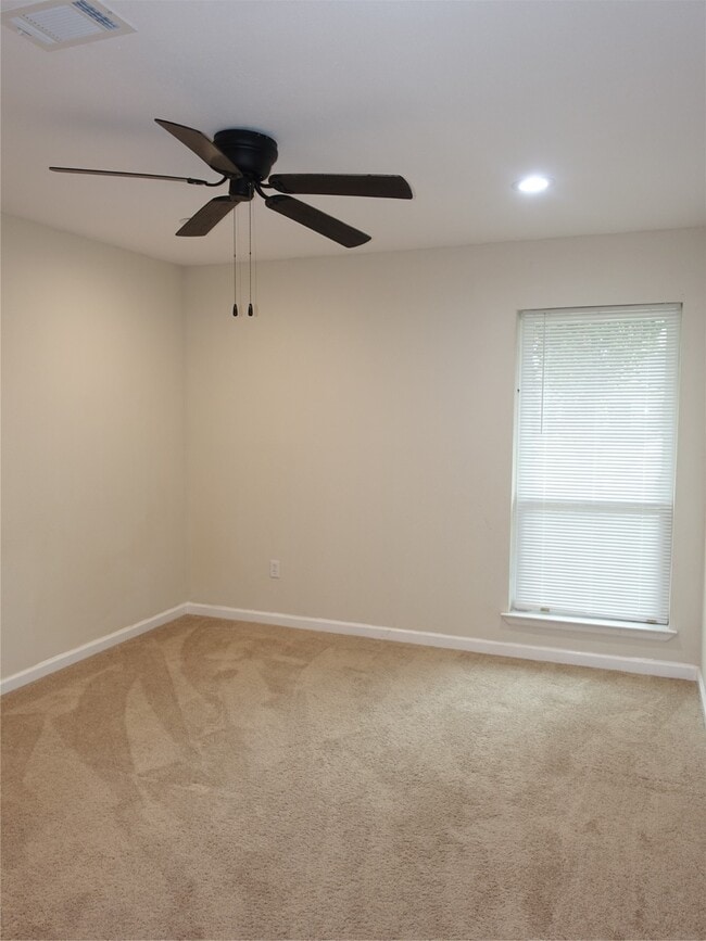 Building Photo - 1038 Cottage Oak Ln