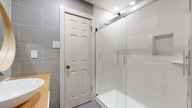 Building Photo - 2603 Lu Cir