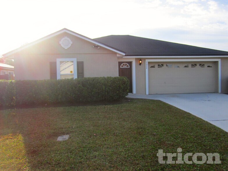 Building Photo - 7644 Arancio Dr