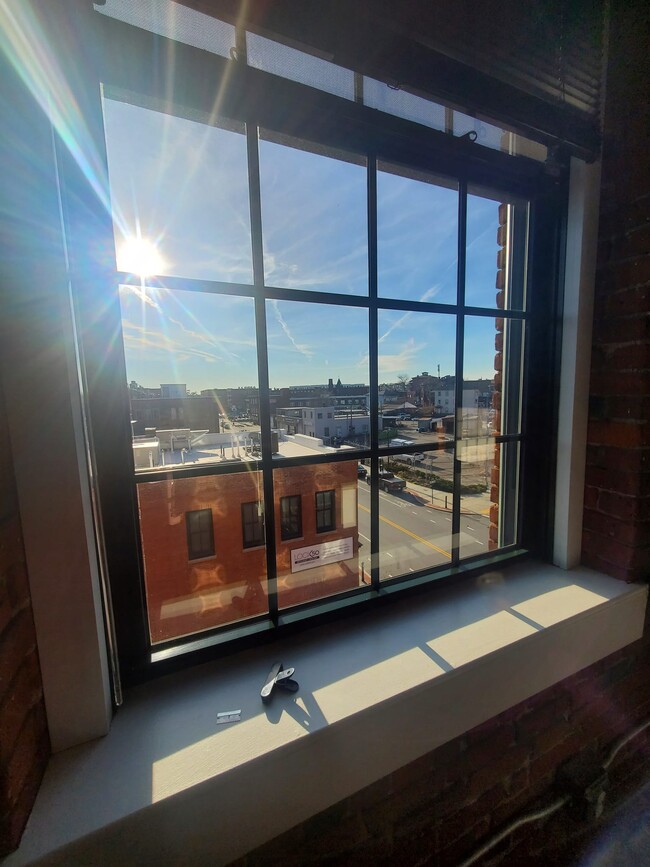 Building Photo - 48 Water St