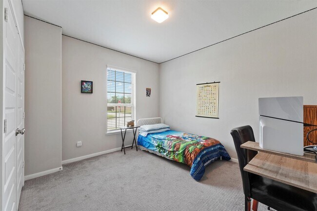 Building Photo - 15103 Dry Ridge Ct