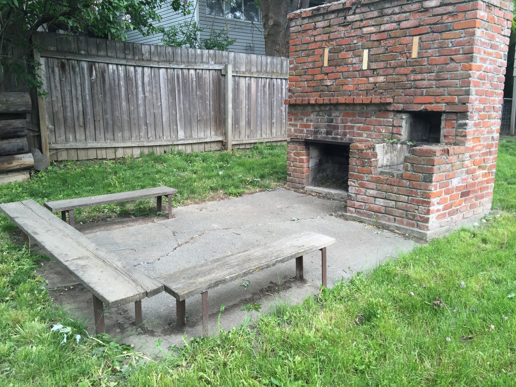 Building Photo - 245 SW Arbor St