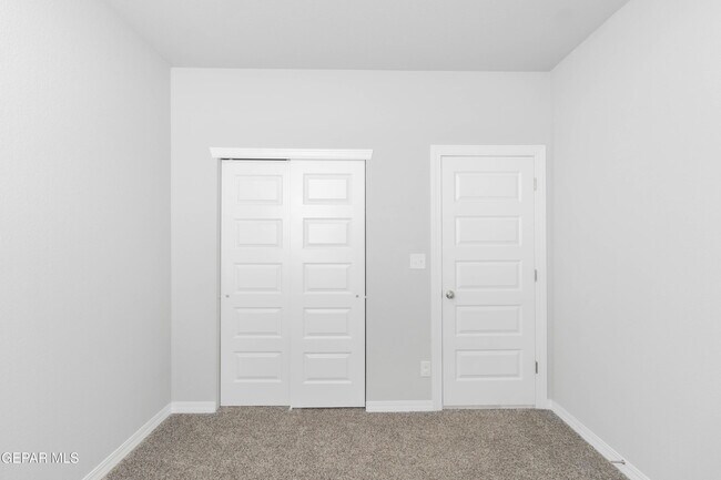 Building Photo - 13821 Madero Dr