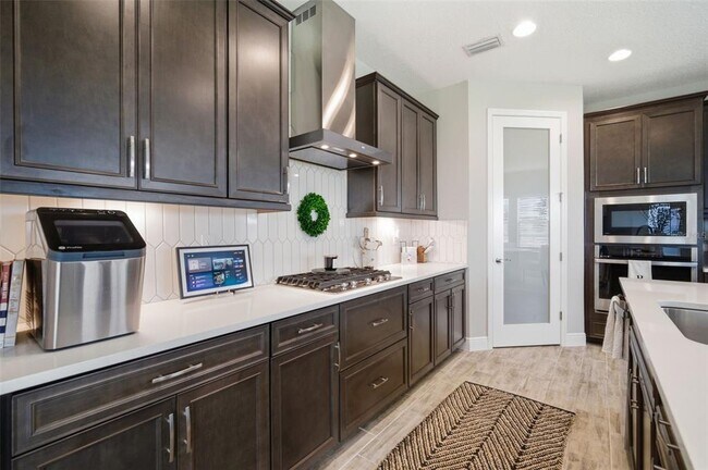 Building Photo - 6396 Roadstead Ct