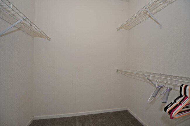 Building Photo - Sanford Condo