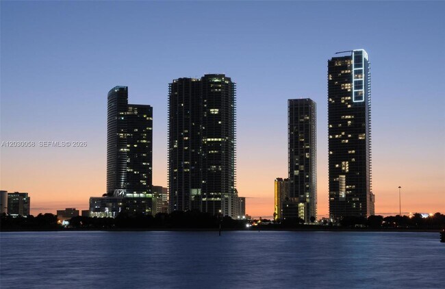 Building Photo - 1100 Biscayne Blvd