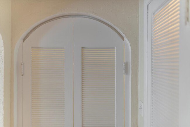 Building Photo - 1725 NW 21st St