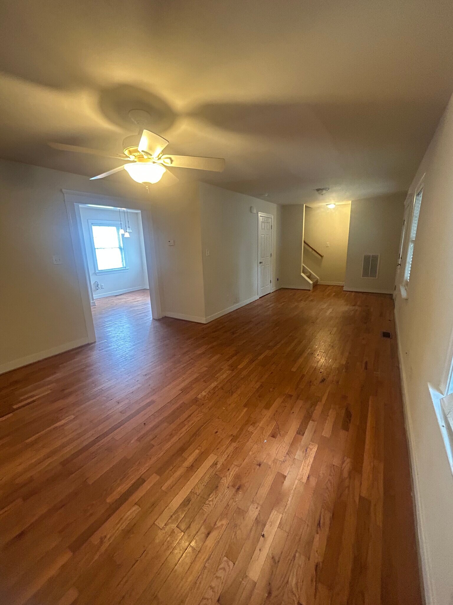 Building Photo - 1626 Parkwood Ave