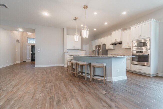 Building Photo - 1016 Teravista Crossing