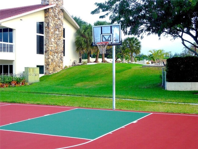 Building Photo - 7920 Camino Real