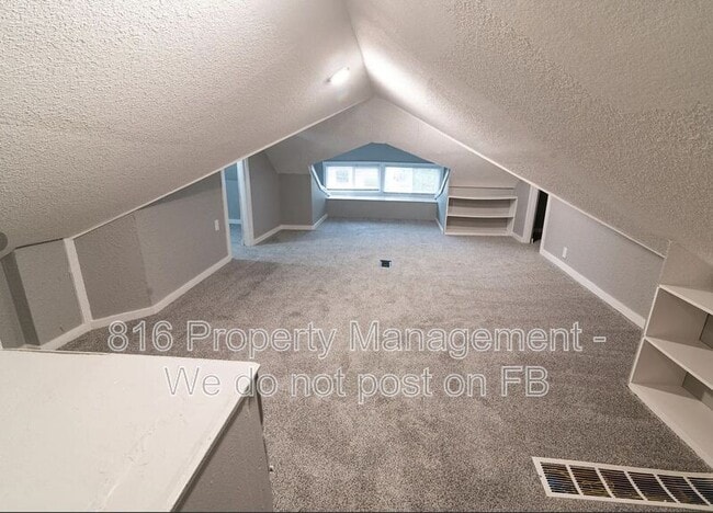 Building Photo - 5815 Euclid Ave E