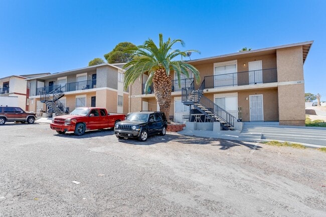 Building Photo - ? Renovated 2-Bed Oasis in the Heart of Do...