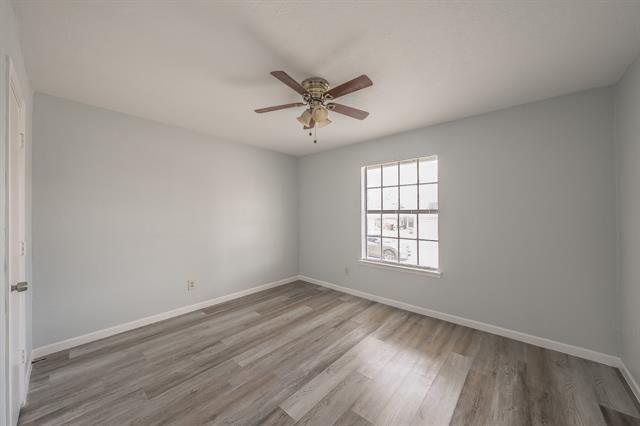 Building Photo - 420 Signal Hill Ct N