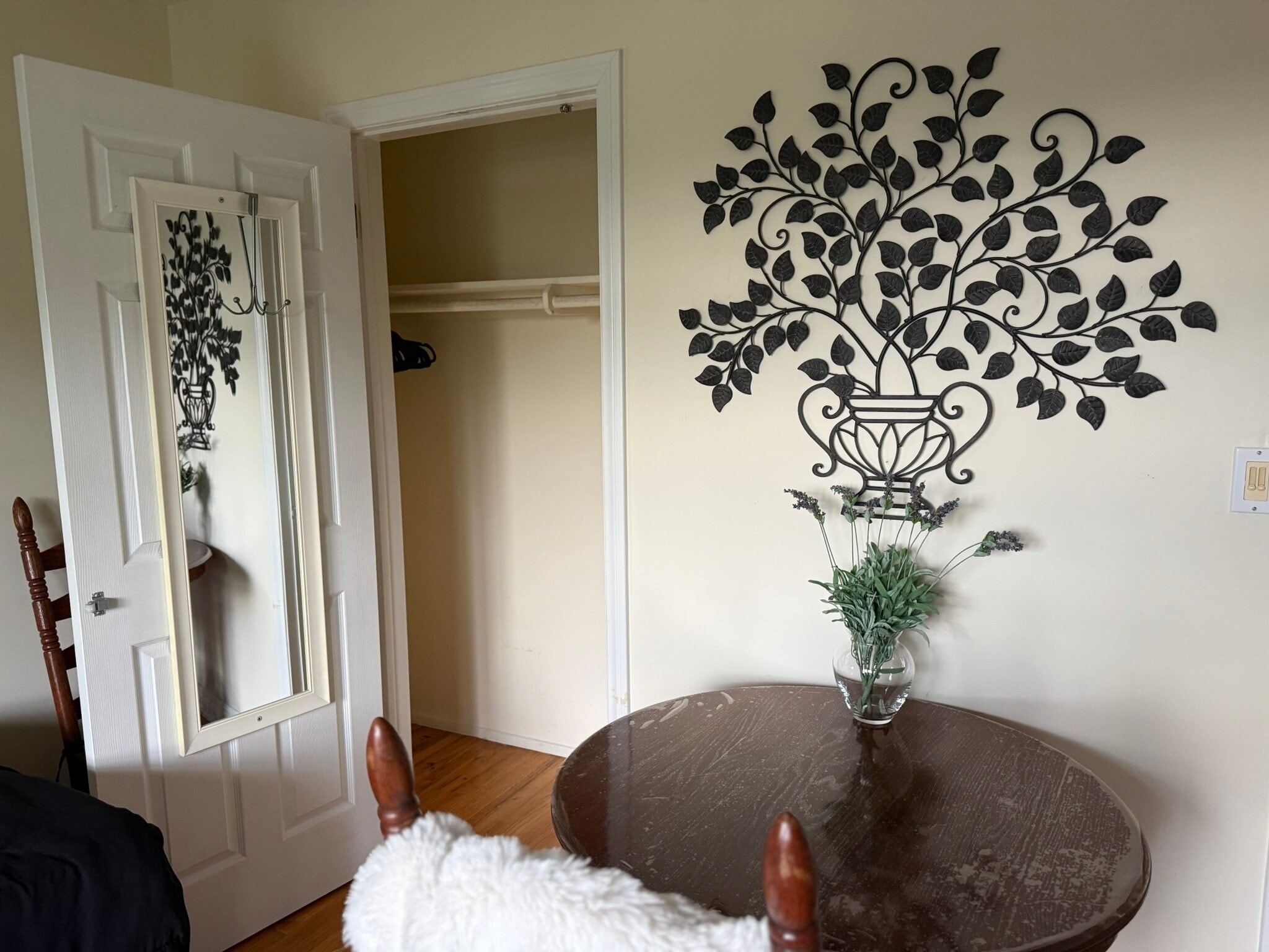 Building Photo - 102 E Buena Vista Ave