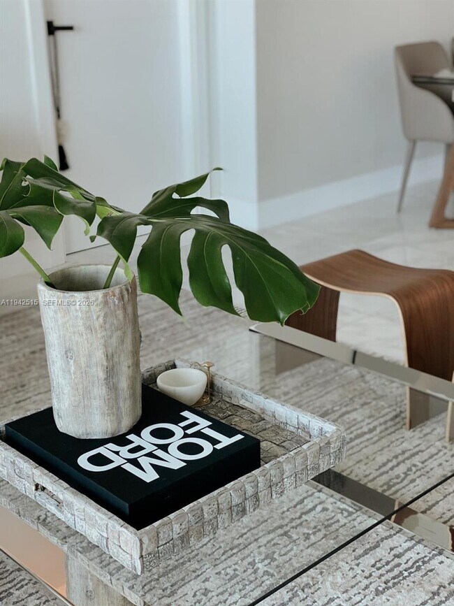 Building Photo - 800 Claughton Island Dr