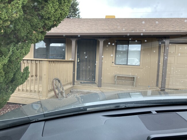 Building Photo - 3028 N Truwood Dr