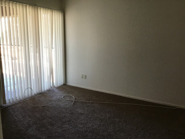 Building Photo - 563 W Alamos Ave