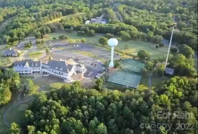 Building Photo - 1713 Wildwood Terrace Trl