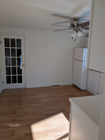 Building Photo - 14837 Keating Ave