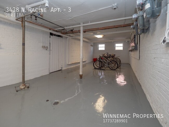 Building Photo - 3438 N Racine Ave