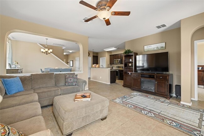 Building Photo - 304 Quarry Ln