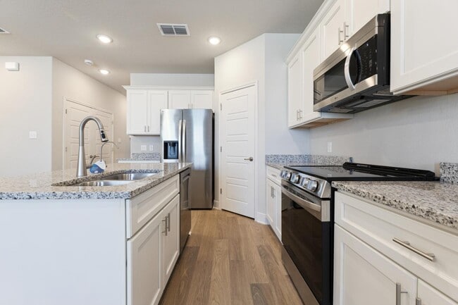 Building Photo - 7126 Magnolia Pass