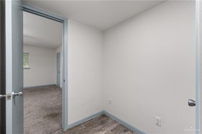 Building Photo - 21 Shasta Ave