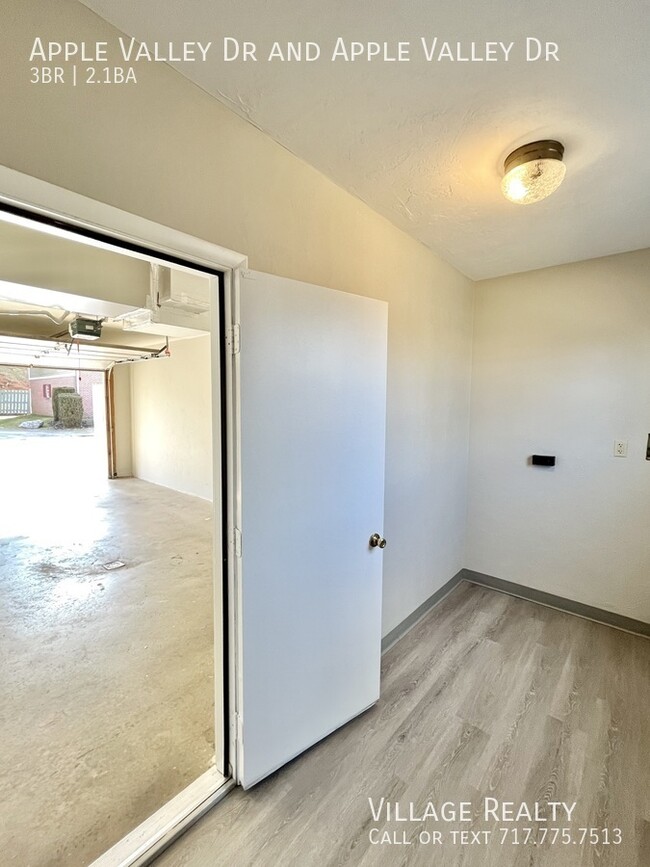Building Photo - 1114 Apple Valley Dr