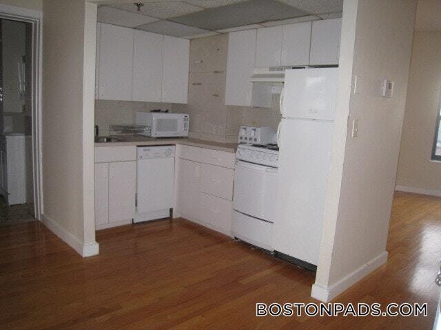 Building Photo - 475 Commonwealth Ave
