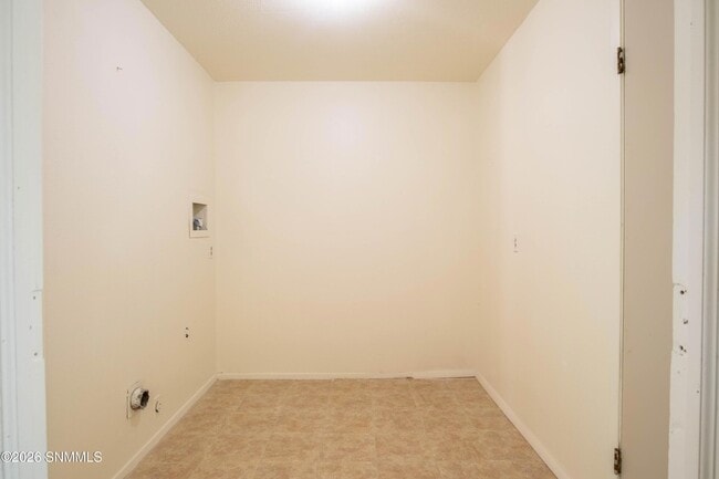 Building Photo - 3102 Hillsdale St