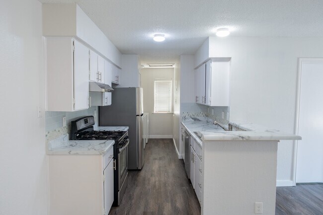 kitchen - 5405 Spring Meadow Rd