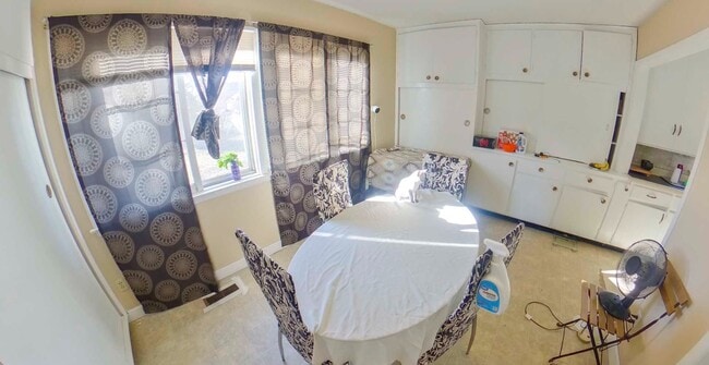 Building Photo - Pet Friendly + Washer & Dryer Included + Off-Street Parking! Available August 5th!