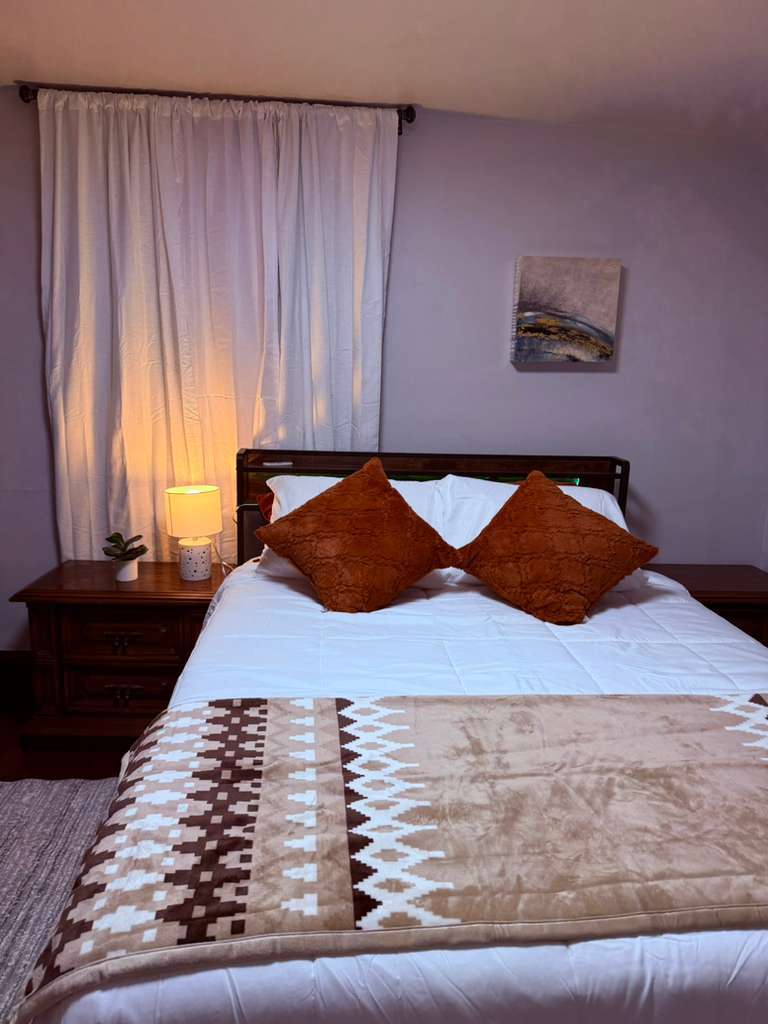 Building Photo - 212 Smith St