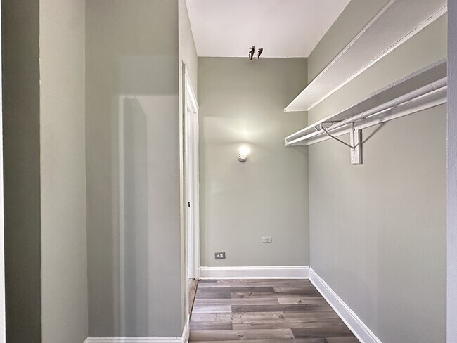 Building Photo - 3836 N Fremont St