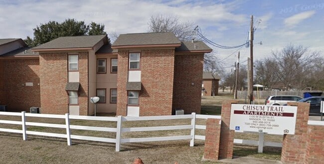 Building Photo - 1100 Austin St