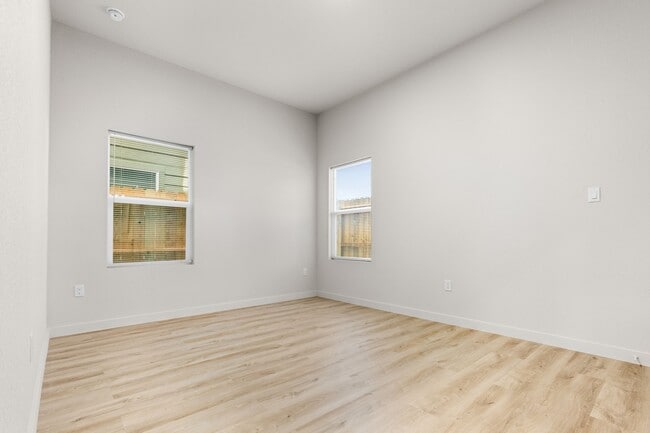 Building Photo - 9711 Cargill St