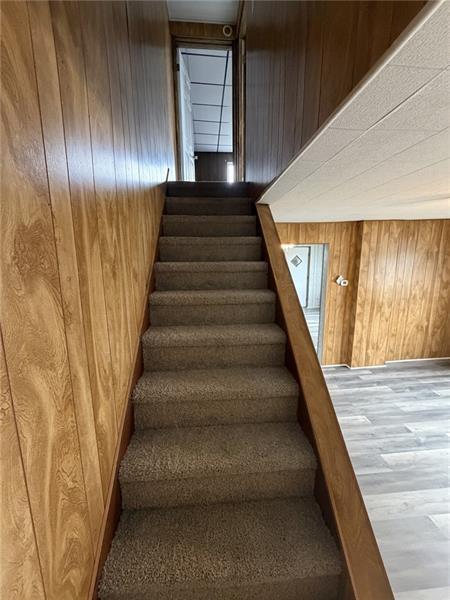 Building Photo - 1154 Eisenhower Dr