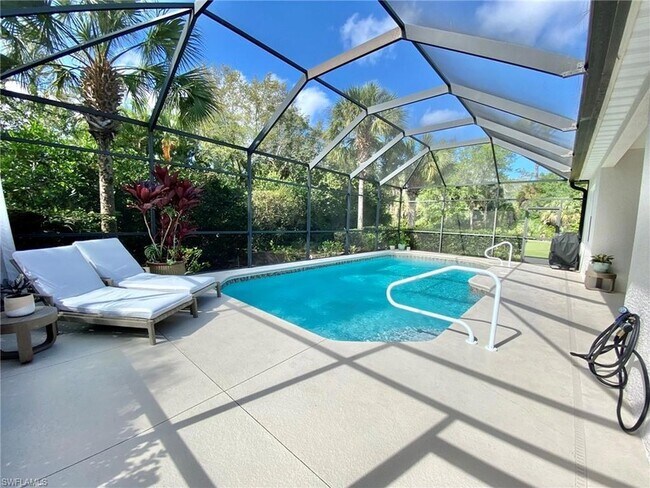 Building Photo - 15590 Vallecas Ln