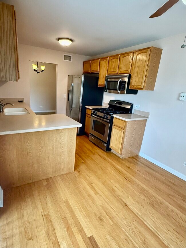 Building Photo - 300 Pembridge Ln