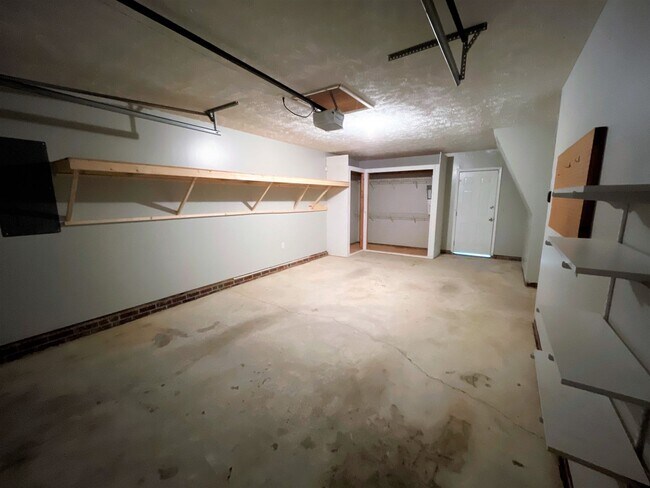 Building Photo - Updated 4 Bedroom / 3 Bathroom with In-Law Suite in Jack Britt School District!
