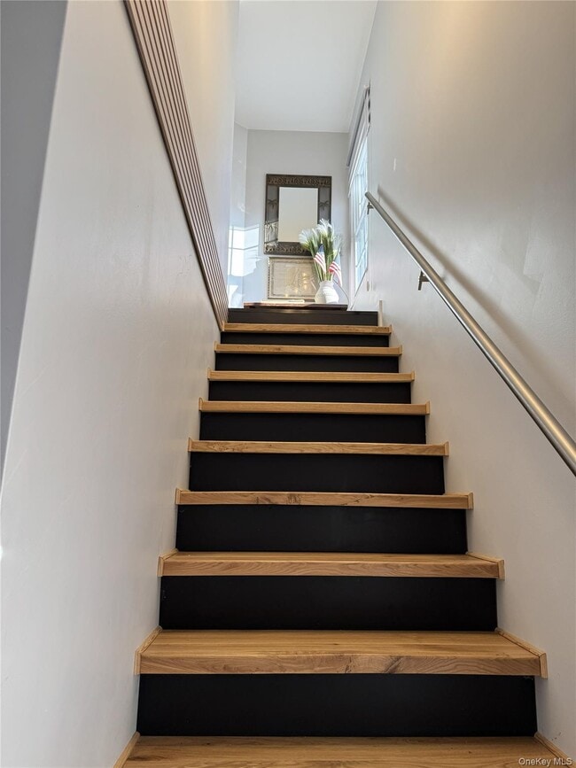 Building Photo - 241 Main St