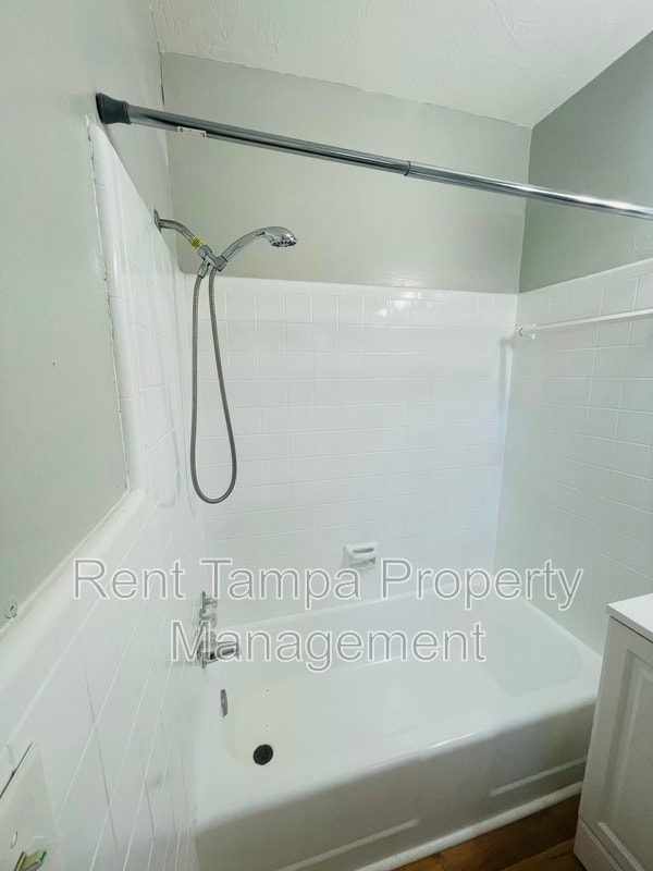 Building Photo - 1610 12th Ave S