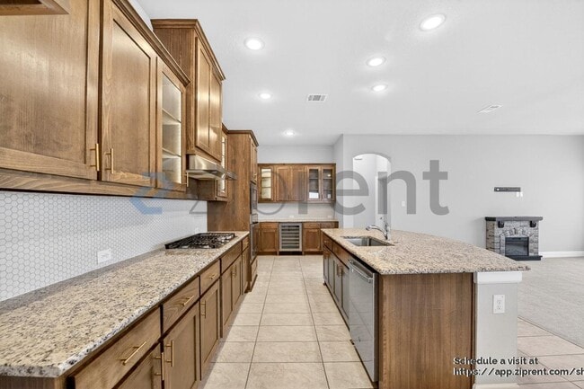 Building Photo - 2900 Blf Crk Dr