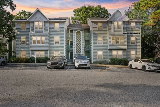 Primary Photo - 6800-8 Willowbrook